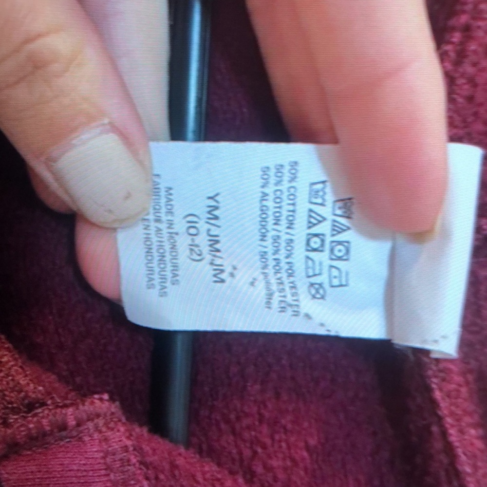 Hanes basic zip up hoodie size medium - Picture 3 of 4
